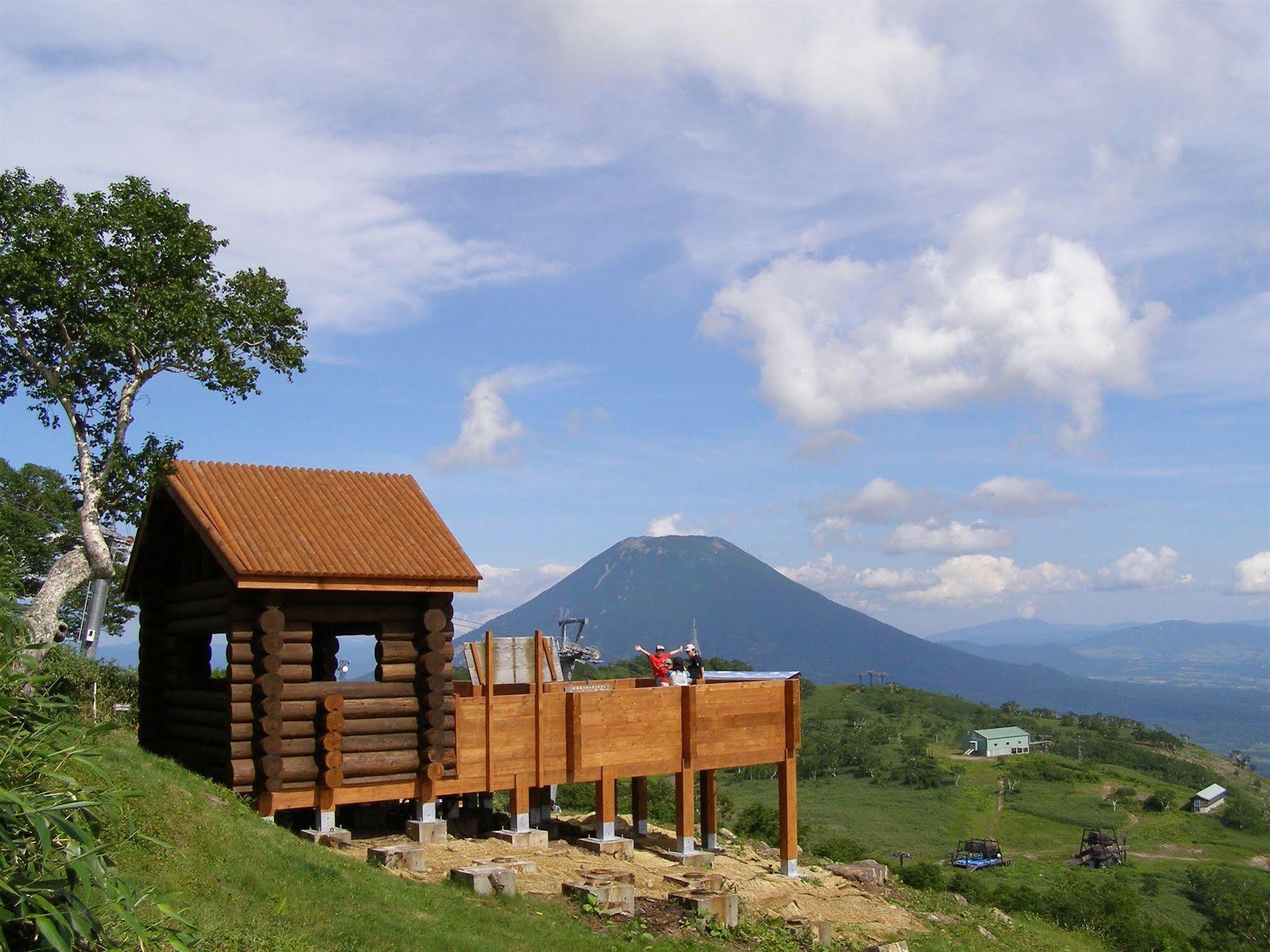 Niseko Grand Hotel Exterior photo